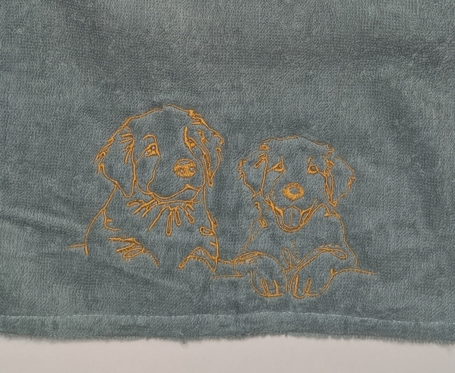 Puppy Pals Pullover Bib